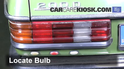 1983 Mercedes-Benz 200D 2.0L 4 Cyl. Diesel Éclairage Feux de position arrière (remplacer ampoule)