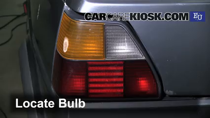 1988 Volkswagen Golf TDI 1.6L 4 Cyl. Turbo Diesel Éclairage Feux de position arrière (remplacer ampoule)
