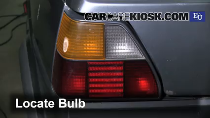 1988 Volkswagen Golf TDI 1.6L 4 Cyl. Turbo Diesel Éclairage Feu clignotant arrière (remplacer l'ampoule)