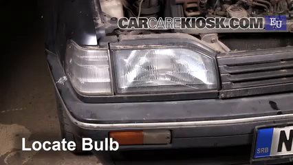1989 Mazda 323 GLX 1.7L 4 Cyl. Diesel Éclairage Feu clignotant avant (remplacer l'ampoule)