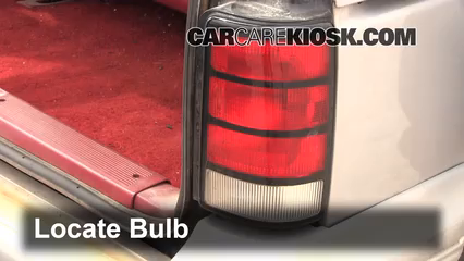 1994 Dodge Caravan 3.0L V6 Éclairage Feux de marche arrière (remplacer une ampoule)