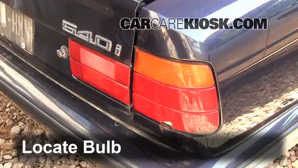 1995 BMW 540i 4.0L V8 Éclairage Feu clignotant arrière (remplacer l'ampoule)