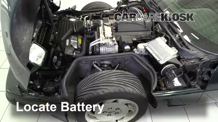 1995 Chevrolet Corvette 5.7L V8 Hatchback Batterie Nettoyer la batterie et les cosses