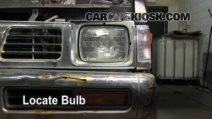 1995 Nissan Pickup XE 3.0L V6 Extended Cab Pickup Lights Parking Light (replace bulb)