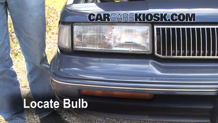 1996 Oldsmobile Cutlass Ciera 3.1L V6 Sedan Éclairage Feux de route (remplacer l'ampoule)