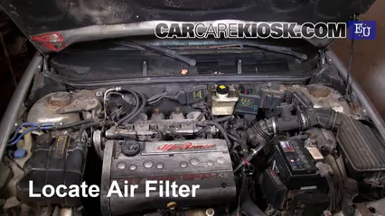 1997 Alfa Romeo 145 T.Spark 1.4L 4 Cyl. Air Filter (Engine) Replace