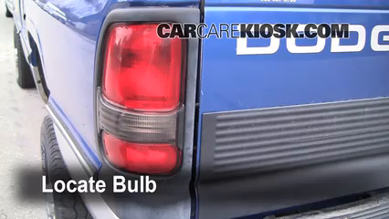 1997 Dodge Ram 2500 5.9L V8 Standard Cab Pickup Éclairage Feux de marche arrière (remplacer une ampoule)