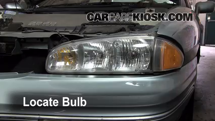1997 Pontiac Bonneville SE 3.8L V6 Lights Headlight (replace bulb)