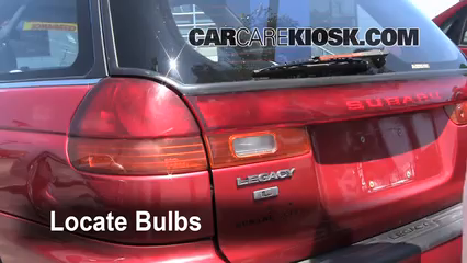 1997 Subaru Legacy L 2.2L 4 Cyl. Wagon Éclairage Feux de position arrière (remplacer ampoule)