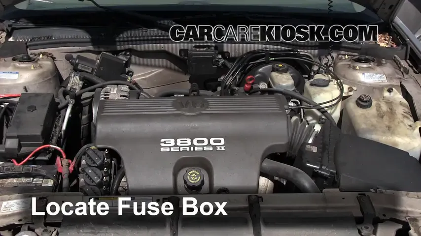 Replace a Fuse: 1999 Buick Park Avenue 3.8L V6