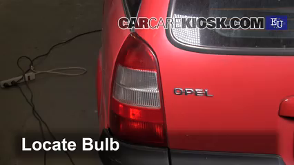 1998 Opel Vectra Estate DTI 2.0L 4 Cyl. Turbo Diesel Éclairage Feux de marche arrière (remplacer une ampoule)