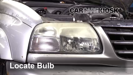 1999 Suzuki Grand Vitara JLX 2.5L V6 Lights Turn Signal - Front (replace bulb)
