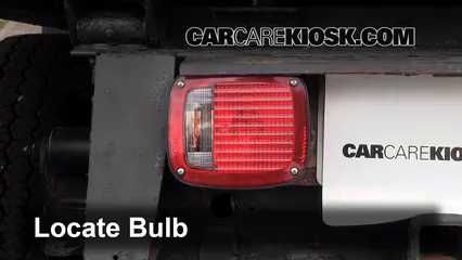 2000 Chevrolet K3500 6.5L V8 Turbo Diesel Cab and Chassis Éclairage Feux de position arrière (remplacer ampoule)