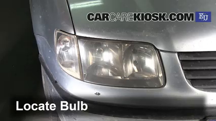 2000 Volkswagen Polo 1.0L 4 Cyl. Lights Highbeam (replace bulb)