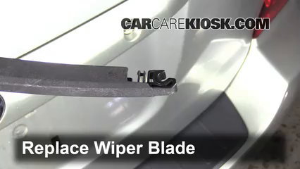 Rear Wiper Blade Change Toyota Highlander (2001-2007) - 2001 Toyota ...