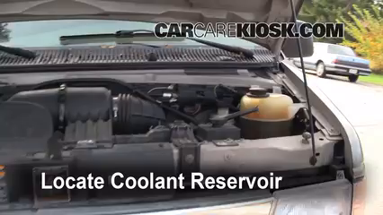 2001 Ford E-150 Econoline Club Wagon XLT 5.4L V8 Antigel (Liquide de Refroidissement) Vérifiez le niveau d'antigel
