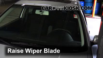Front Windshield Wiper Blade Change: 2001 Volkswagen Golf GTI GLS 1.8L