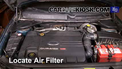 2002 Ford Mondeo Estate LX 2.0L 4 Cyl. Filtre à air (moteur) Changement