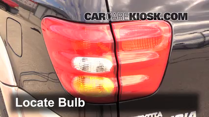 2002 Toyota Sequoia SR5 4.7L V8 Éclairage Feux de position arrière (remplacer ampoule)