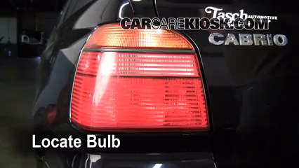 2002 Volkswagen Cabrio GLX 2.0L 4 Cyl. Éclairage Feux de marche arrière (remplacer une ampoule)