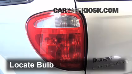 2003 Dodge Caravan SE 3.3L V6 FlexFuel Éclairage Feux de marche arrière (remplacer une ampoule)