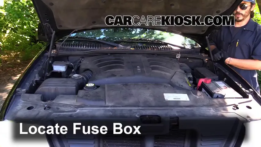 Blown Fuse Check 2004 Lincoln Aviator 4.6L V8