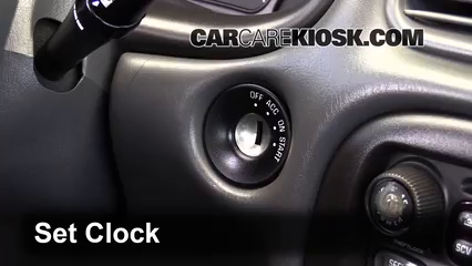 2003 Oldsmobile Alero GL 2.2L 4 Cyl. Coupe (2 Door) Clock