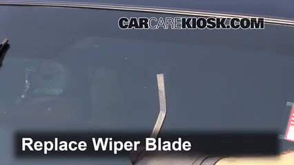 what size wiper blades for a 2004 chevy colorado