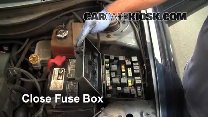 Replace A Fuse: 2004-2008 Chrysler Pacifica - 2006 Chrysler Pacifica 3 