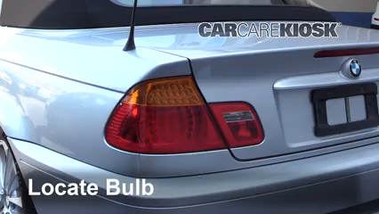 2004 BMW 330Ci 3.0L 6 Cyl. Convertible Éclairage Feux de marche arrière (remplacer une ampoule)