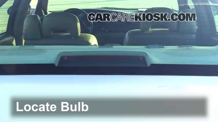 2004 Buick LeSabre Custom 3.8L V6 Éclairage Feu de freinage central (remplacer l'ampoule)
