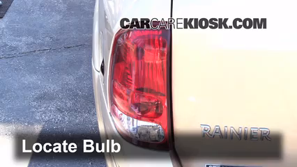 2004 Buick Rainier CXL Plus 4.2L 6 Cyl. Éclairage Feux de marche arrière (remplacer une ampoule)