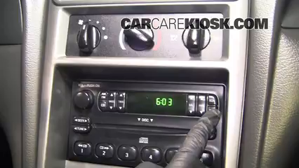 2004 Ford Mustang 3.9L V6 Coupe Clock