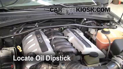 2004 Pontiac GTO 5.7L V8 Aceite Controlar nivel de aceite