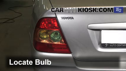 2004 Toyota Corolla Colour 1.6L 4 Cyl. Éclairage Feux de marche arrière (remplacer une ampoule)