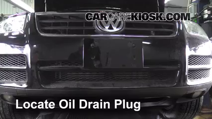 2004 Volkswagen Touareg V6 3.2L V6 Oil Change Oil and Oil Filter