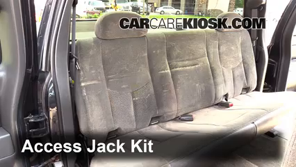 2005 Chevrolet Silverado 2500 HD 6.6L V8 Turbo Diesel Extended Cab Pickup (4 Door) Jack Up Car