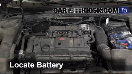 2005 Citroen Xsara SX Hatchback 1.6L 4 Cyl. Batterie Nettoyer la batterie et les cosses