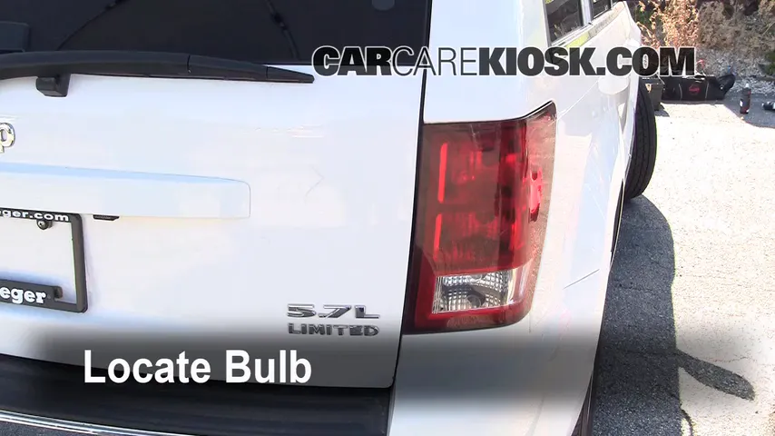 How To Change Tail Light Bulb 2005 Jeep Grand Cherokee Easily
