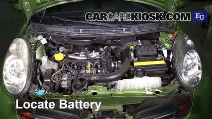 2005 Nissan Micra dCi 1.5L 4 Cyl. Turbo Diesel Battery Replace
