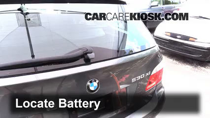 2006 BMW 530xi 3.0L 6 Cyl. Wagon Batería Limpiar batería y terminales