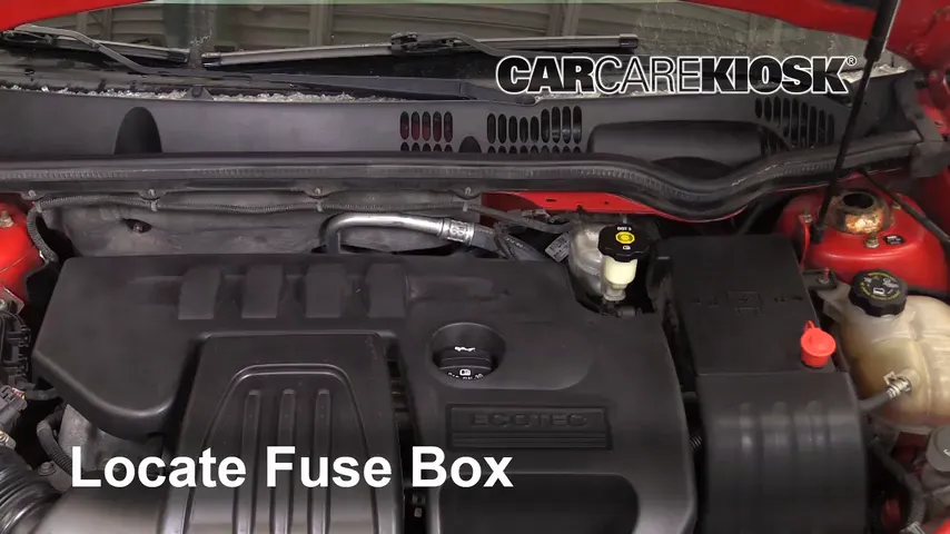 2006 chevy cobalt cigarette lighter fuse Replace a Fuse: 2006 Chevrolet Cobalt LT 2.2L 4 Cyl. Coupe (2 Door)