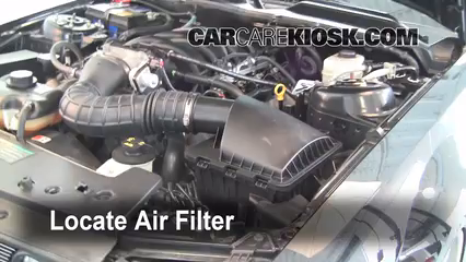 2006 Ford Mustang GT 4.6L V8 Coupe Filtre à air (moteur) Changement