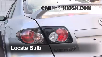 2006 Mazda 6 i 2.3L 4 Cyl. Sedan (4 Door) Éclairage Feux de position arrière (remplacer ampoule)