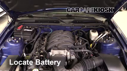 2007 Ford Mustang GT 4.6L V8 Coupe Batterie Nettoyer la batterie et les cosses