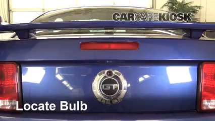 2007 Ford Mustang GT 4.6L V8 Coupe Éclairage Feu de freinage central (remplacer l'ampoule)