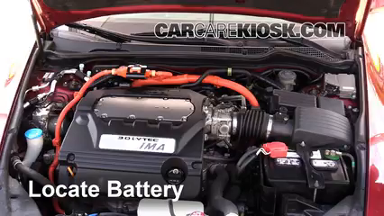 2007 Honda Accord Hybrid 3.0L V6 Batterie Nettoyer la batterie et les cosses