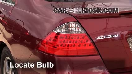 2007 Honda Accord Hybrid 3.0L V6 Éclairage Feu clignotant arrière (remplacer l'ampoule)
