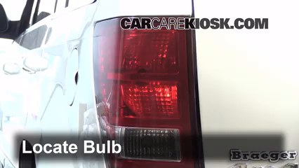 2007 Jeep Grand Cherokee Laredo 3.7L V6 Lights Brake Light (replace bulb)
