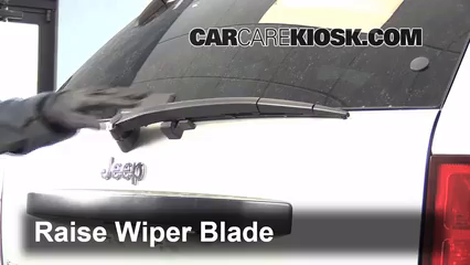 Rear Windshield Wiper Blade Change: 2007 Jeep Grand Cherokee Laredo 3.7L V6